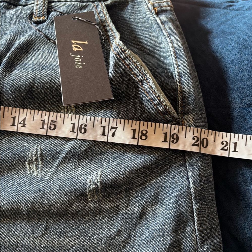 Joie Dark Wash Relaxed Women’s Jeans - Picture 6 of 8